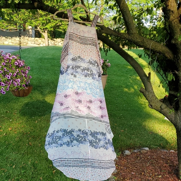LIGHT WEIGHT COOL BCBG Max Azria Aaric Floral print light flowy high low… - Picture 7 of 17